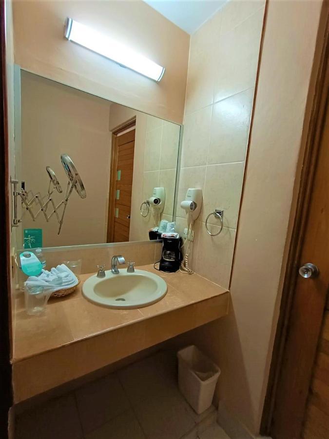 Hotel Santo Domingo Express วิลลาเฮอโมซา ภายนอก รูปภาพ