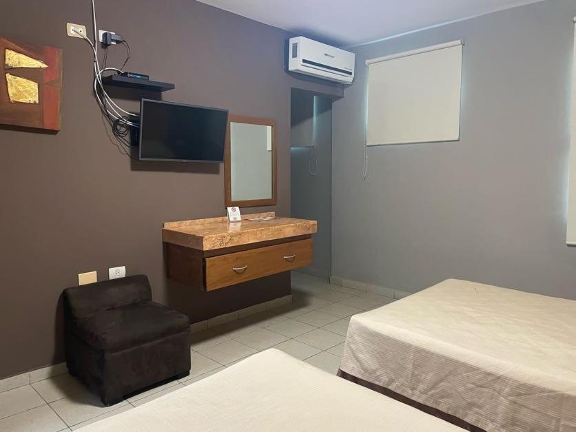 Hotel Santo Domingo Express วิลลาเฮอโมซา ภายนอก รูปภาพ