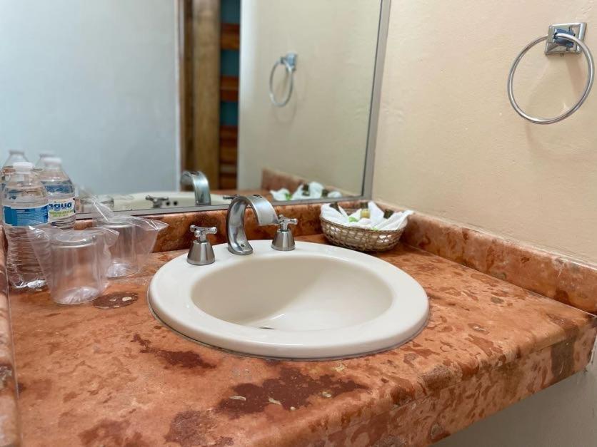 Hotel Santo Domingo Express วิลลาเฮอโมซา ภายนอก รูปภาพ