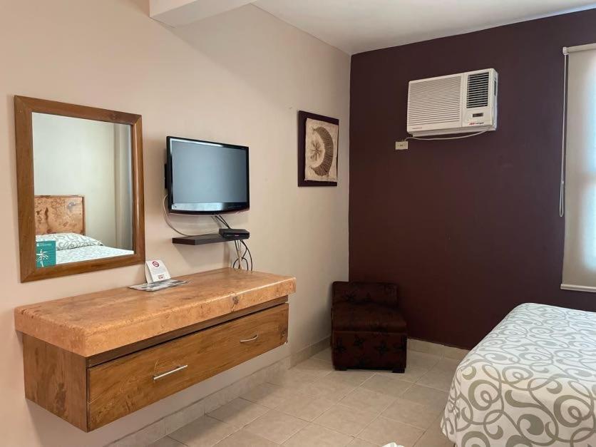 Hotel Santo Domingo Express วิลลาเฮอโมซา ภายนอก รูปภาพ